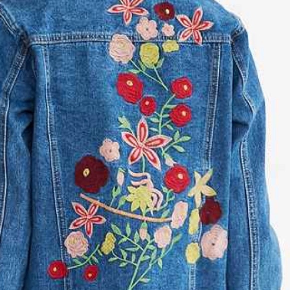 🌴Boho Vintage Floral Embroidered Denim Jacket, size xs - Picture 2 of 8